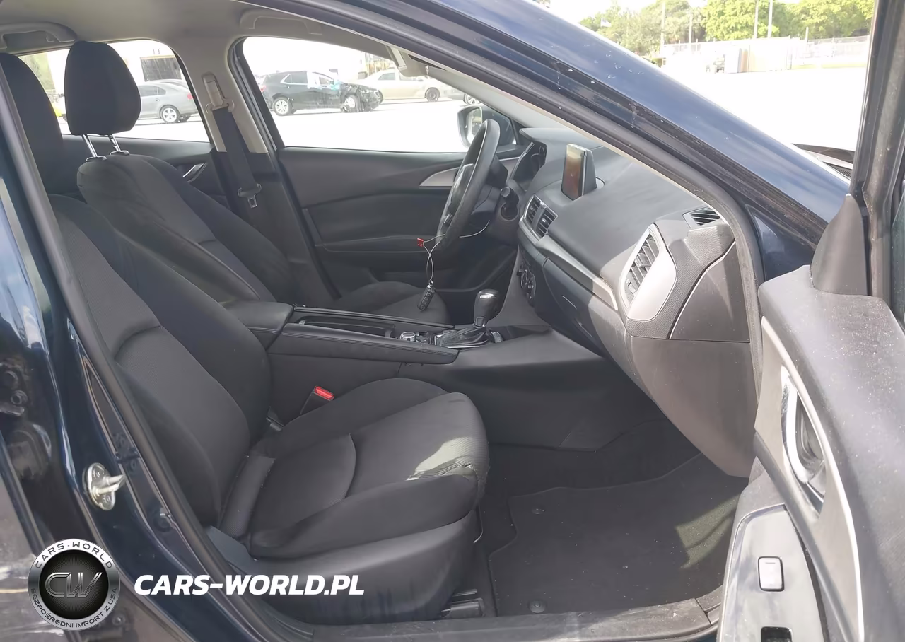 2018 Mazda Mazda3 Sport VIN:3MZBN1U76JM169247 - 5