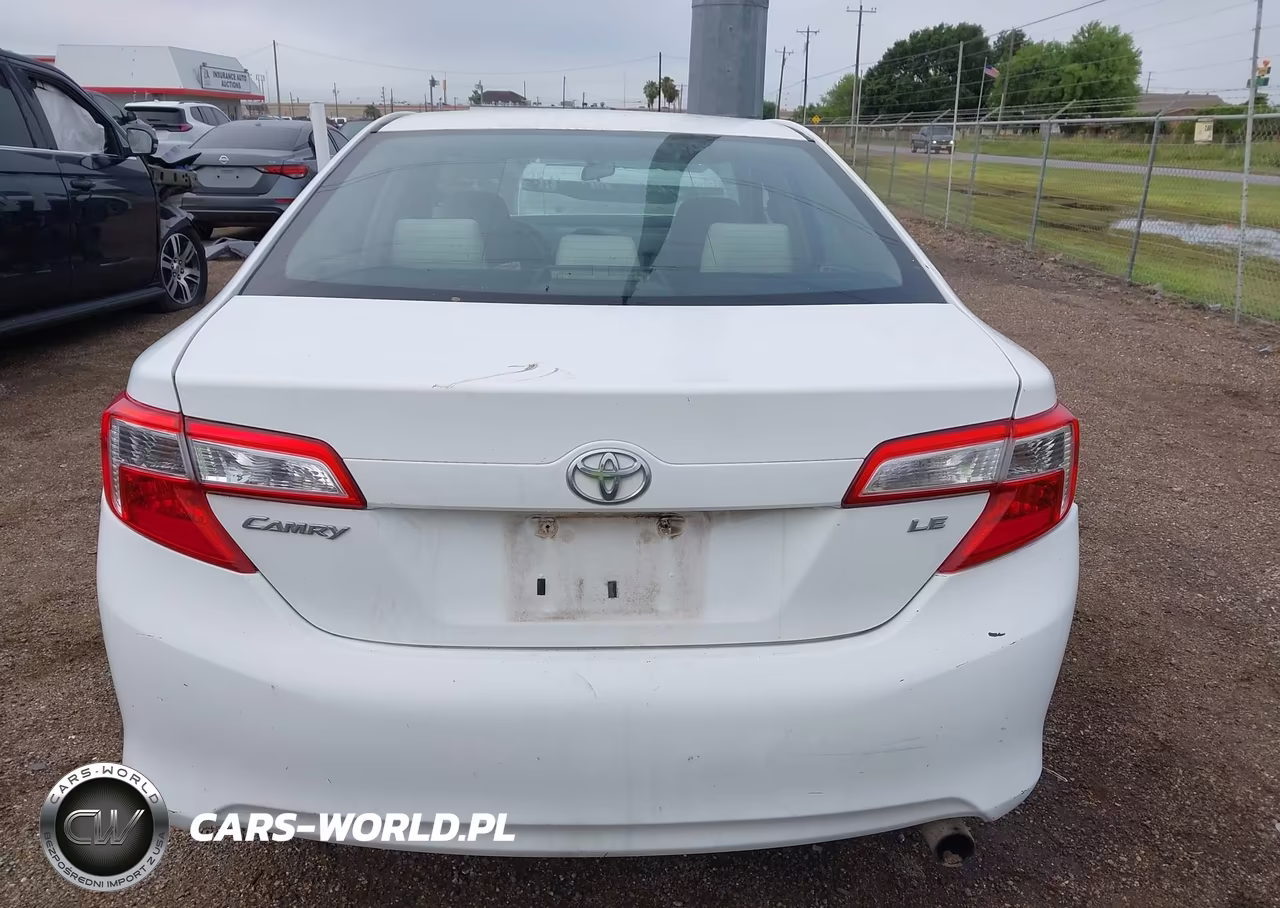 2012 Toyota Camry Le VIN:4T1BF1FK5CU518720 - 16