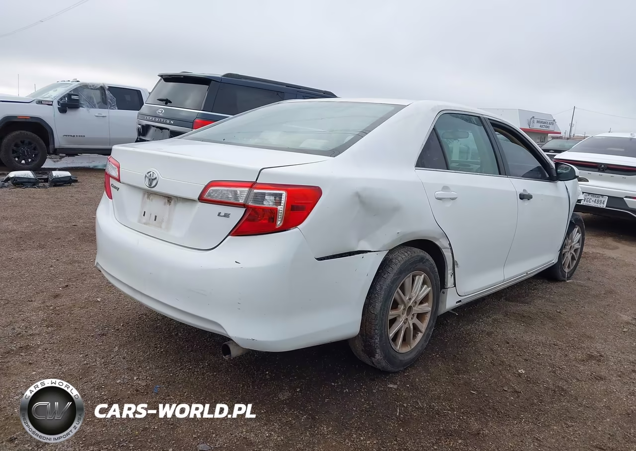 2012 Toyota Camry Le VIN:4T1BF1FK5CU518720 - 4
