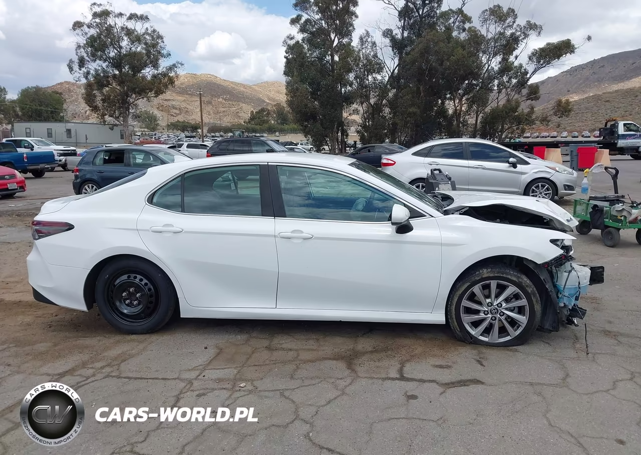 2023 Toyota Camry Le VIN:4T1C11AK6PU735922 - 13