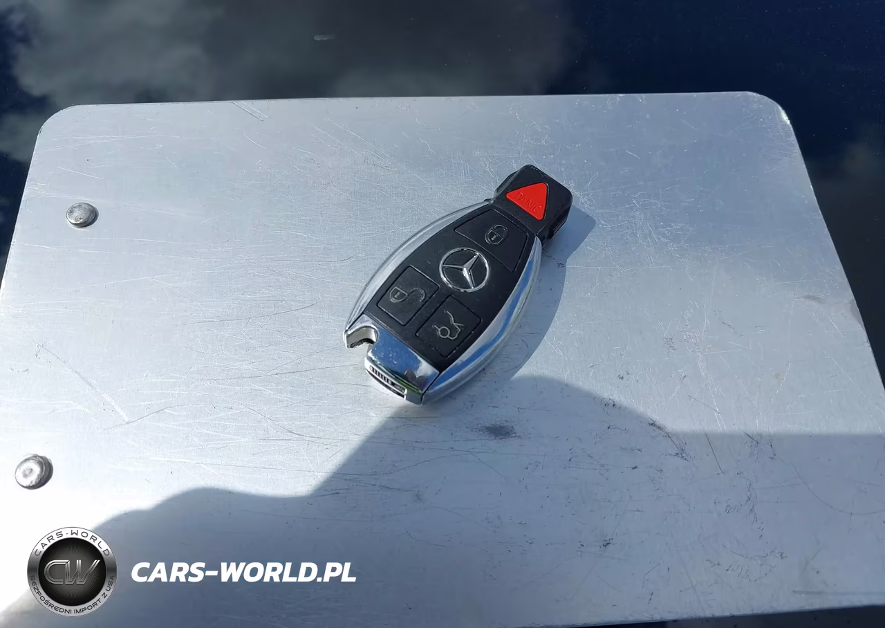2018 Mercedes-Benz Cla 250 VIN:WDDSJ4EB6JN528501 - 11