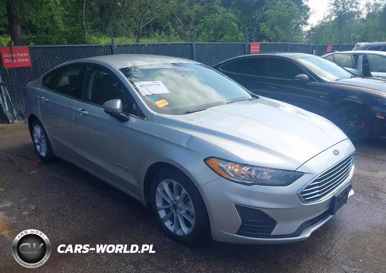 2019 Ford Fusion Hybrid Se – zdjęcie 1 z 17