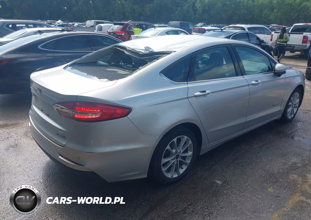 2019 Ford Fusion Hybrid Se VIN:3FA6P0LU4KR257692 - 4