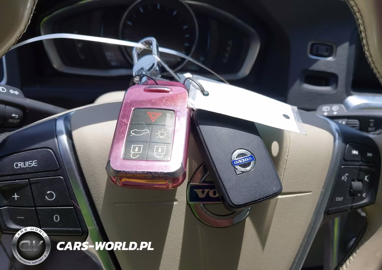 2015 Volvo V60 T5 Premier VIN:YV140MEK6F1233431 - 11