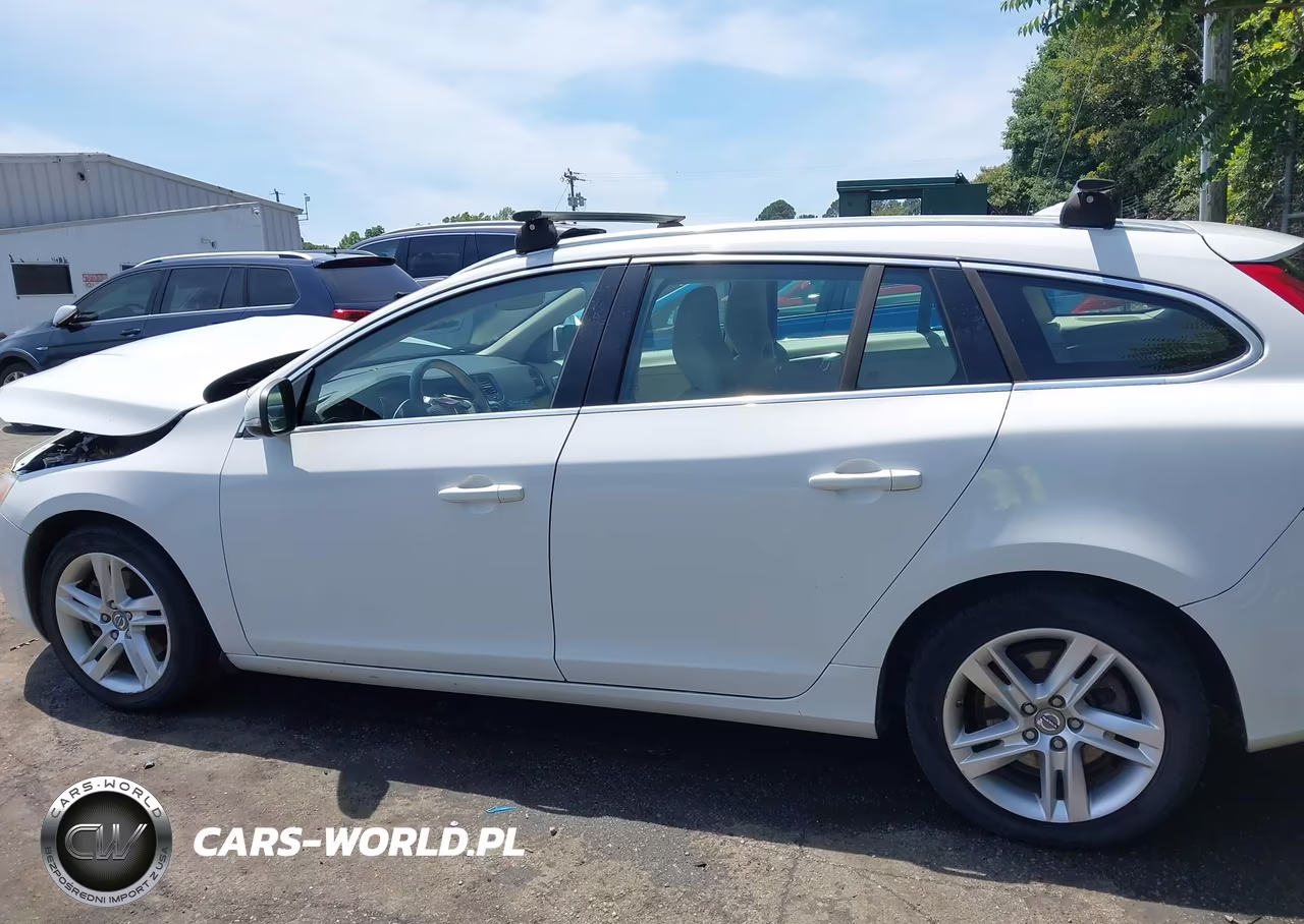 2015 Volvo V60 T5 Premier VIN:YV140MEK6F1233431 - 14