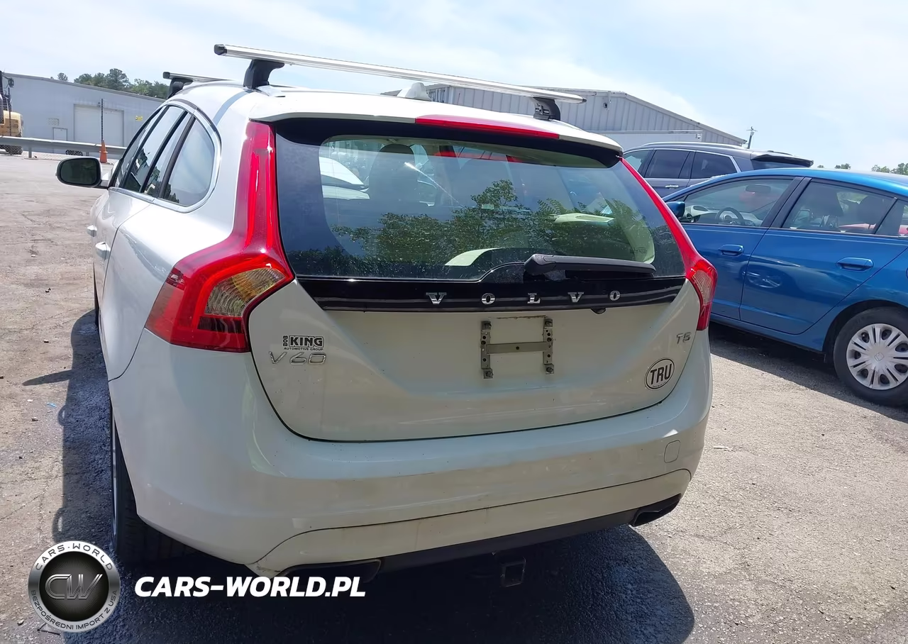 2015 Volvo V60 T5 Premier VIN:YV140MEK6F1233431 - 16