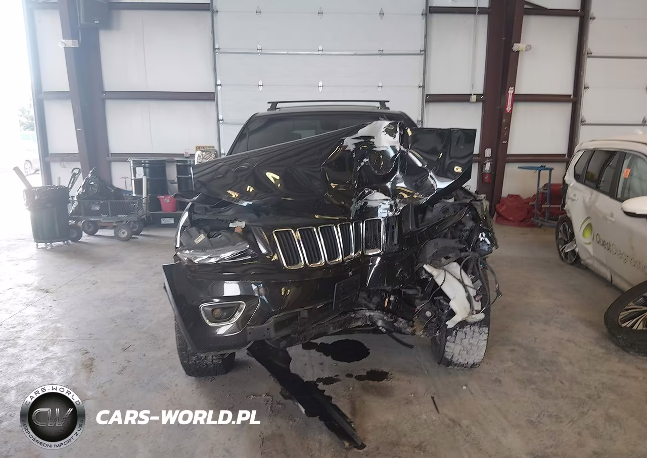2014 Jeep Grand Cherokee Laredo VIN:1C4RJFAGXEC361941 - 11