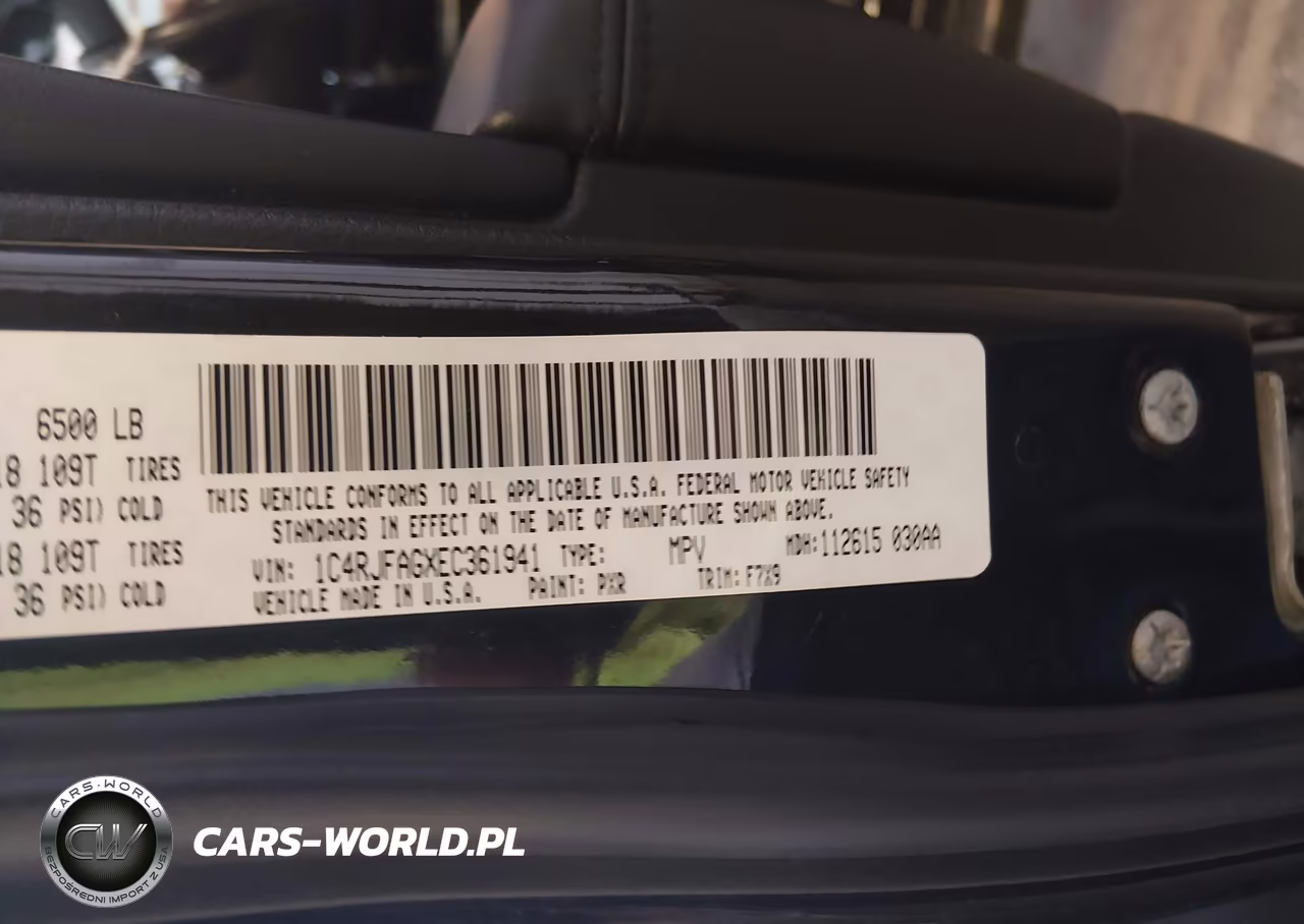 2014 Jeep Grand Cherokee Laredo VIN:1C4RJFAGXEC361941 - 8
