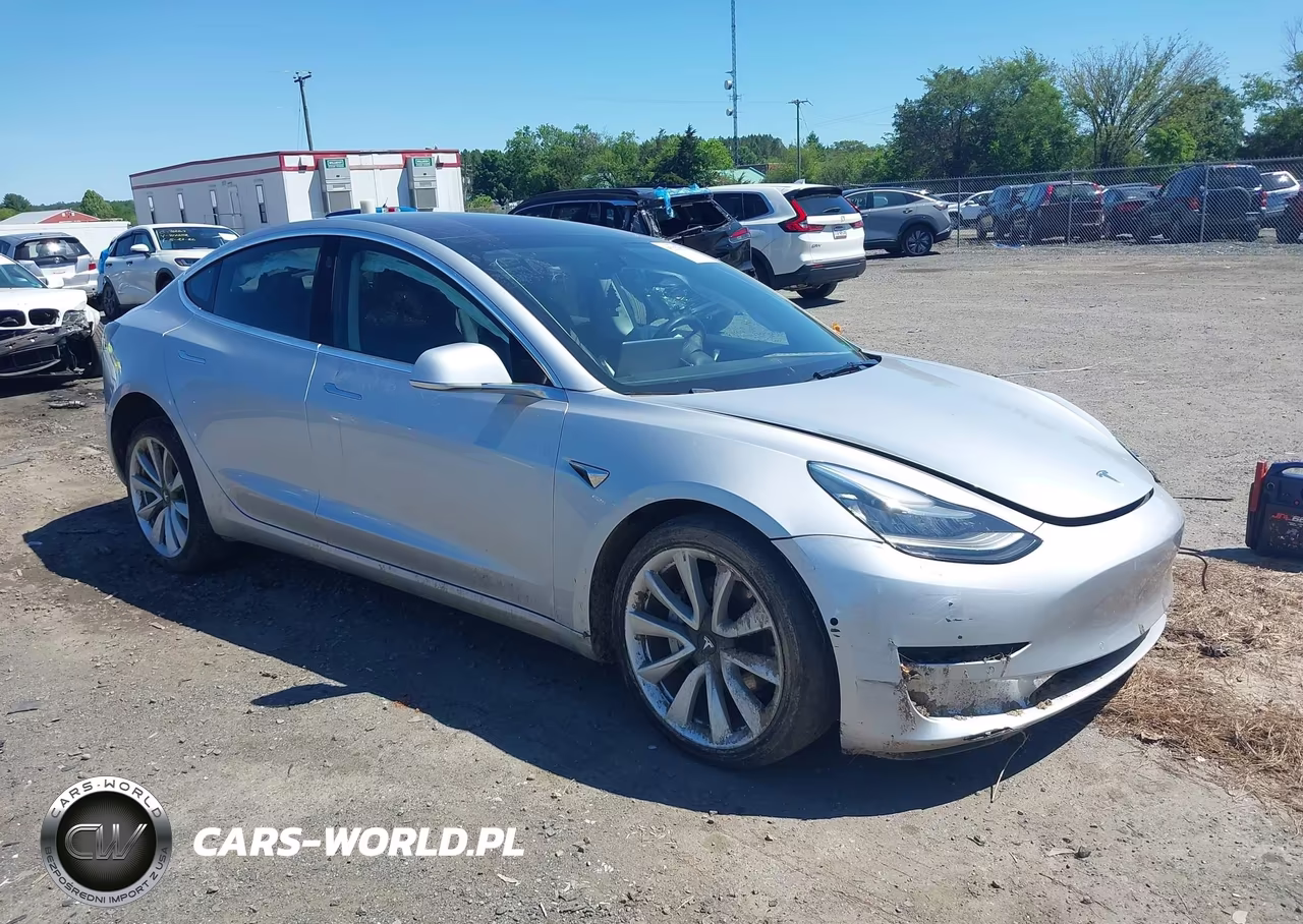 2018 Tesla Model 3 Long Range-Mid Range – zdjęcie 1 z 15