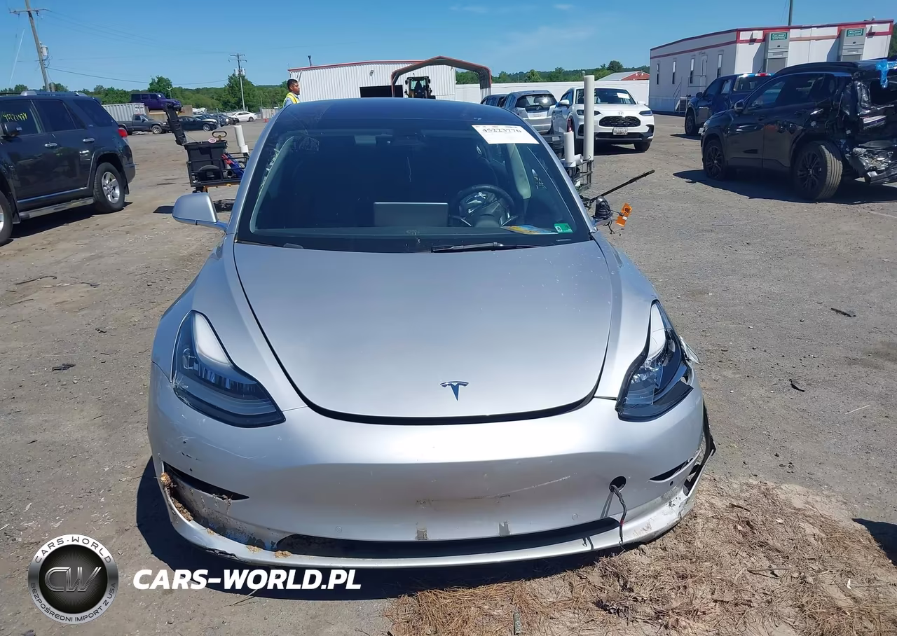 2018 Tesla Model 3 Long Range-Mid Range VIN:5YJ3E1EA8JF031117 - 11