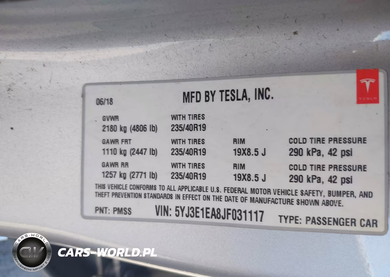 2018 Tesla Model 3 Long Range-Mid Range VIN:5YJ3E1EA8JF031117 - 9