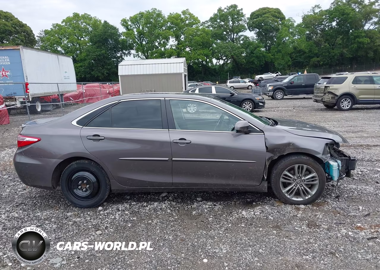 2015 Toyota Camry Se VIN:4T1BF1FK6FU013564 - 13