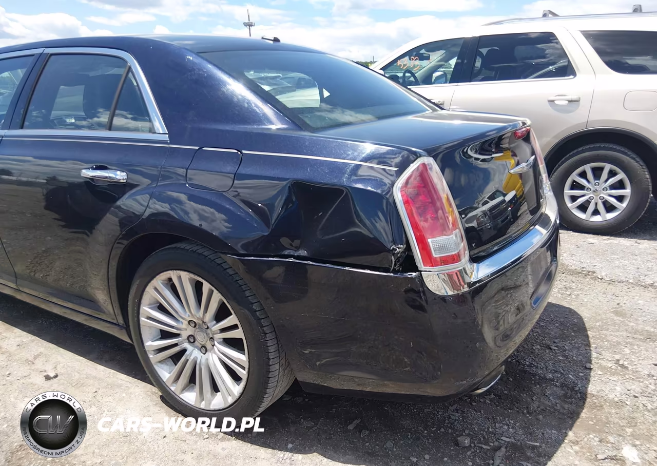 2011 Chrysler 300 Limited VIN:2C3CA5CG7BH537368 - 6