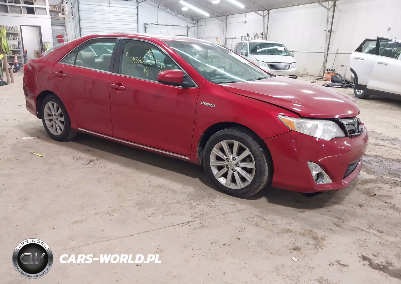 2014 Toyota Camry Hybrid Xle – zdjęcie 1 z 16