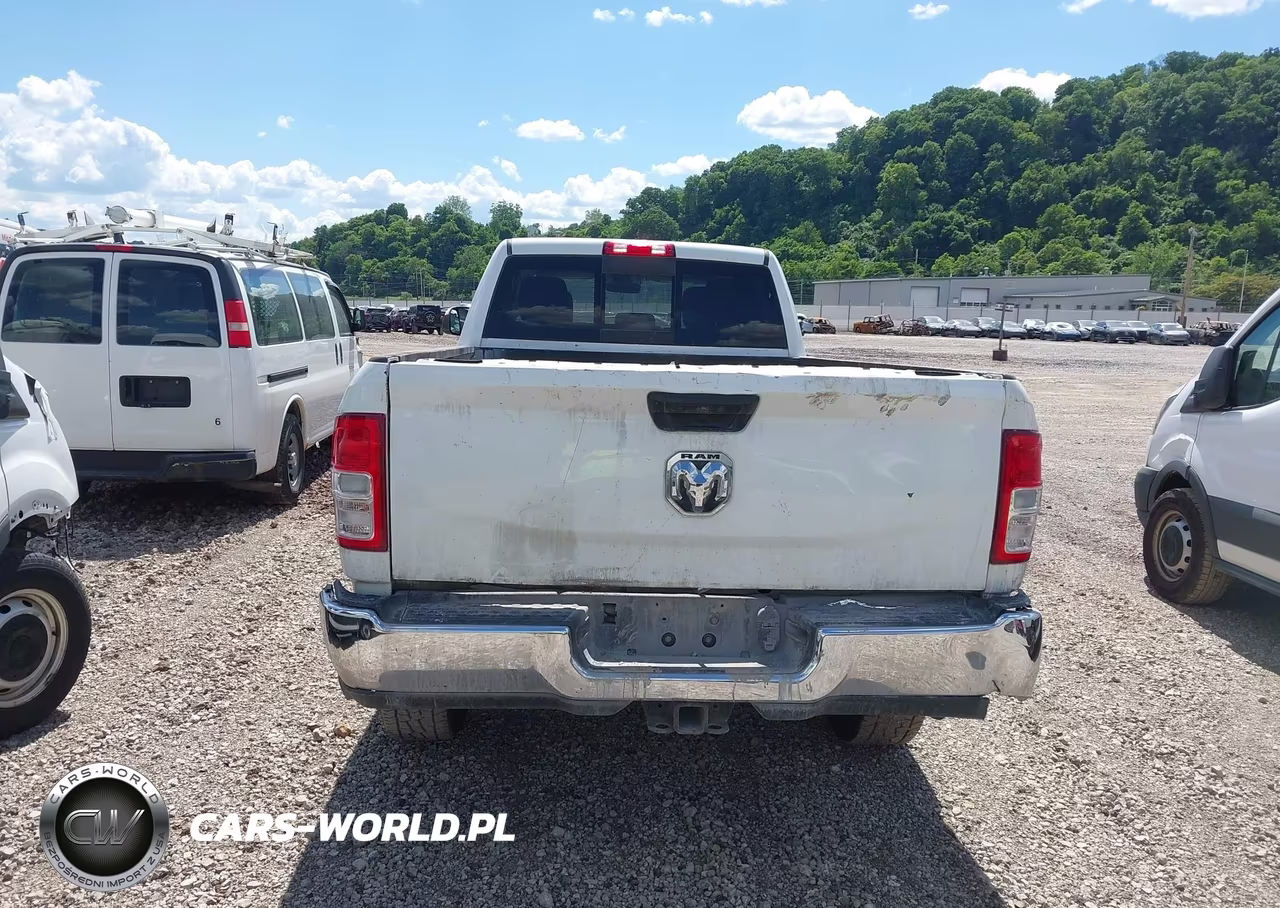 2020 Ram 2500 Tradesman 4X4 8' Box VIN:3C6UR5HJXLG172951 - 16