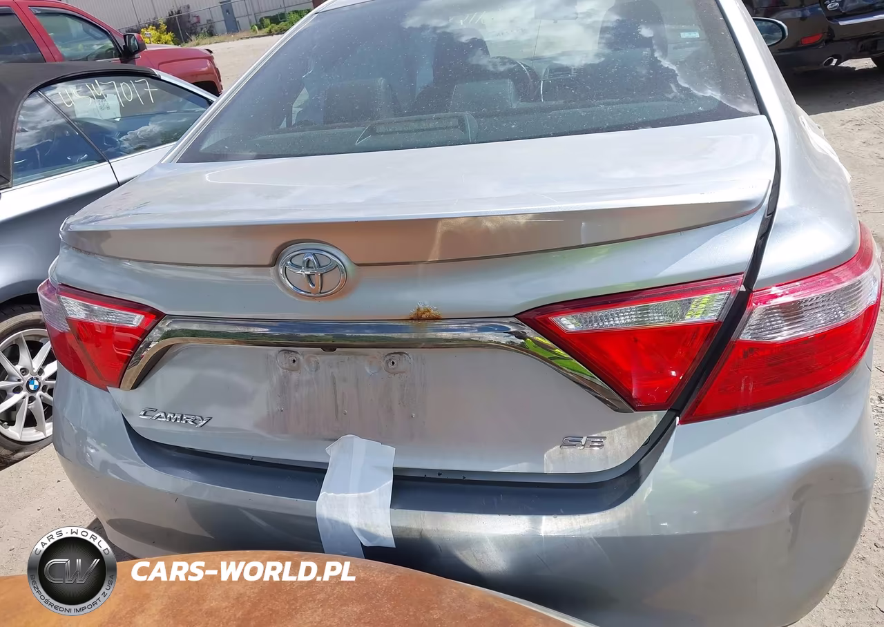 2015 Toyota Camry Se VIN:4T1BF1FK1FU071467 - 16