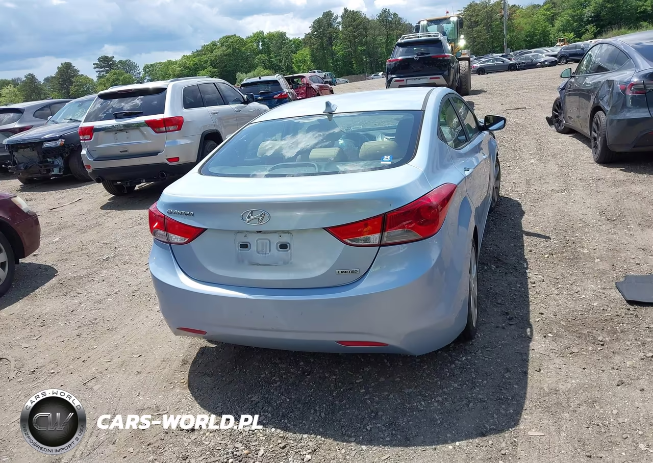 2013 Hyundai Elantra Limited VIN:KMHDH4AE5DU596311 - 16