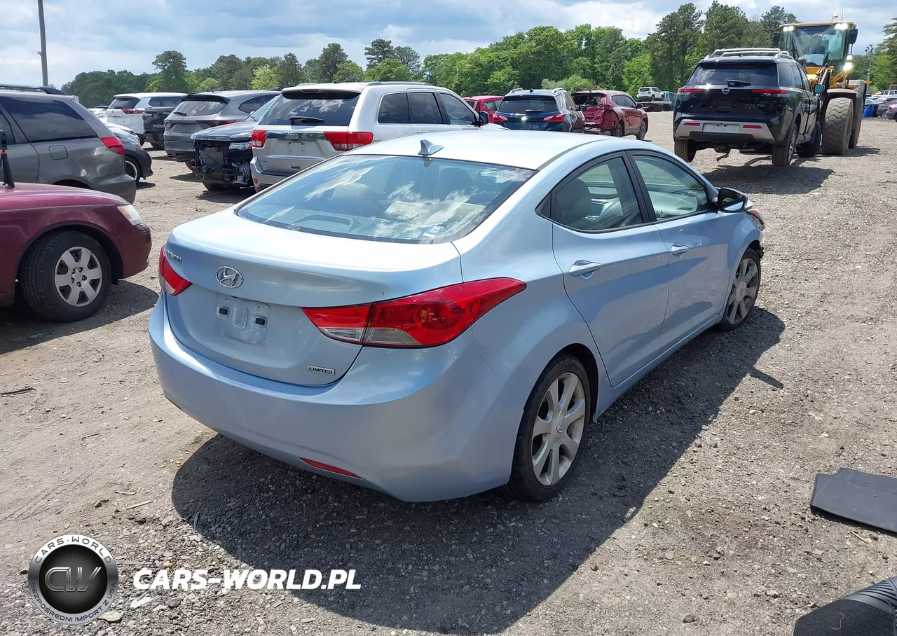 2013 Hyundai Elantra Limited VIN:KMHDH4AE5DU596311 - 4