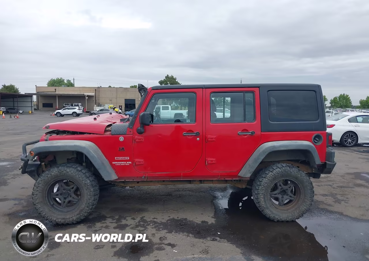 2012 Jeep Wrangler Unlimited Sport VIN:1C4BJWDG9CL133228 - 14