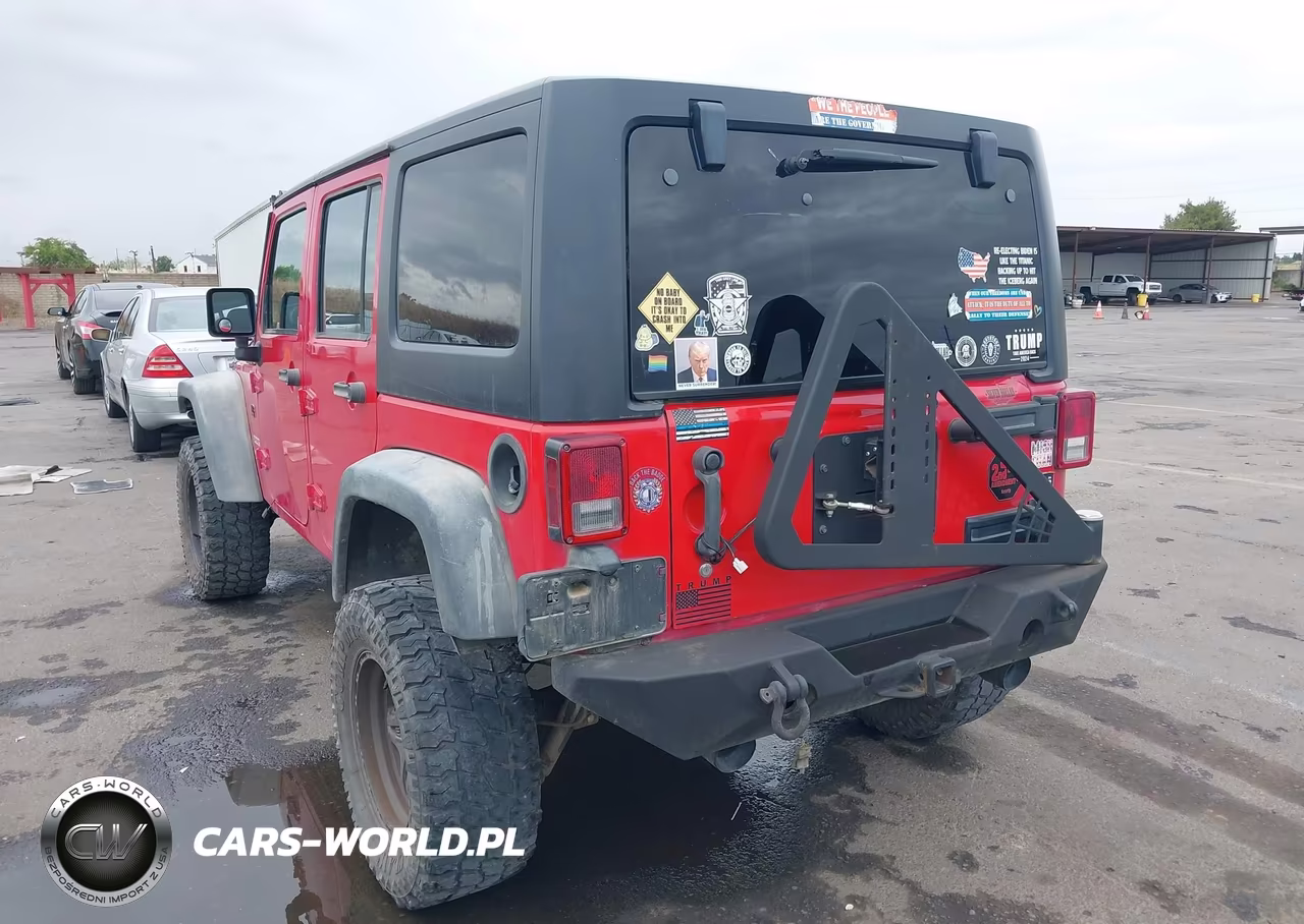 2012 Jeep Wrangler Unlimited Sport VIN:1C4BJWDG9CL133228 - 3