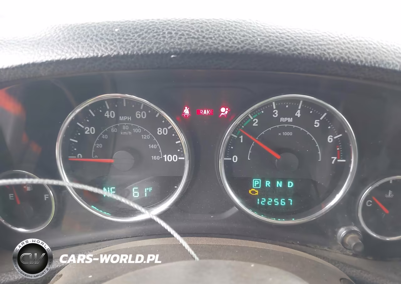 2012 Jeep Wrangler Unlimited Sport VIN:1C4BJWDG9CL133228 - 7