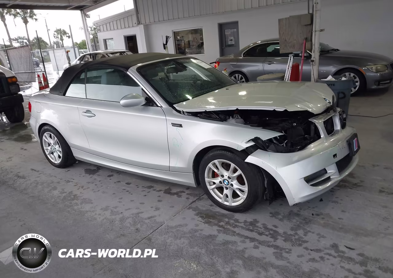 2009 BMW 128I