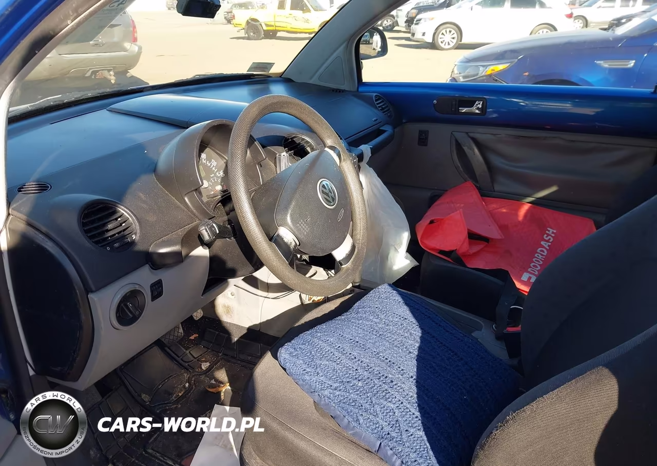 2000 Volkswagen New Beetle Gls VIN:3VWCC21COYM453095 - 5
