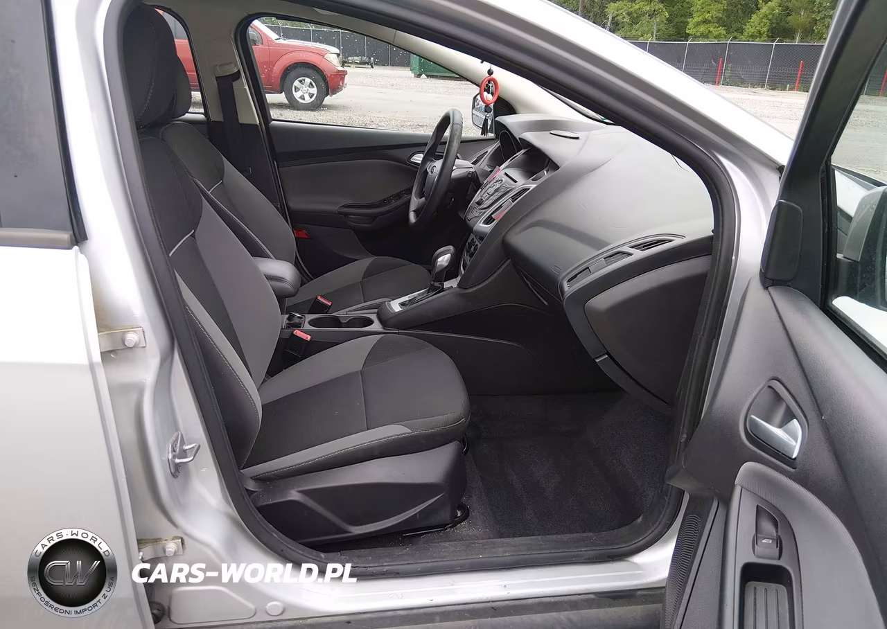 2013 Ford Focus Se VIN:1FADP3K28DL368000 - 5