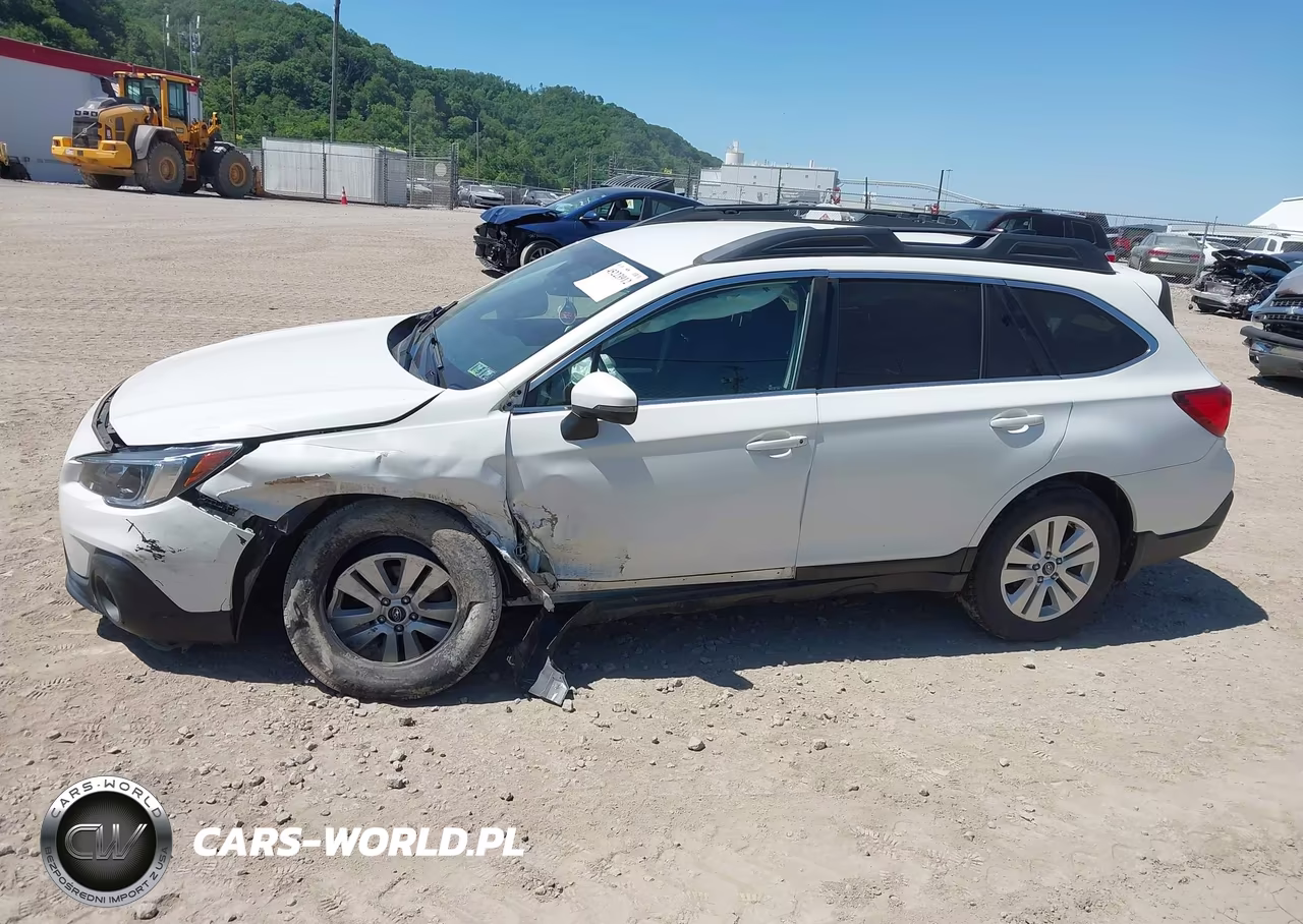 2019 Subaru Outback 2.5I Premium VIN:4S4BSAFC9K3356115 - 14