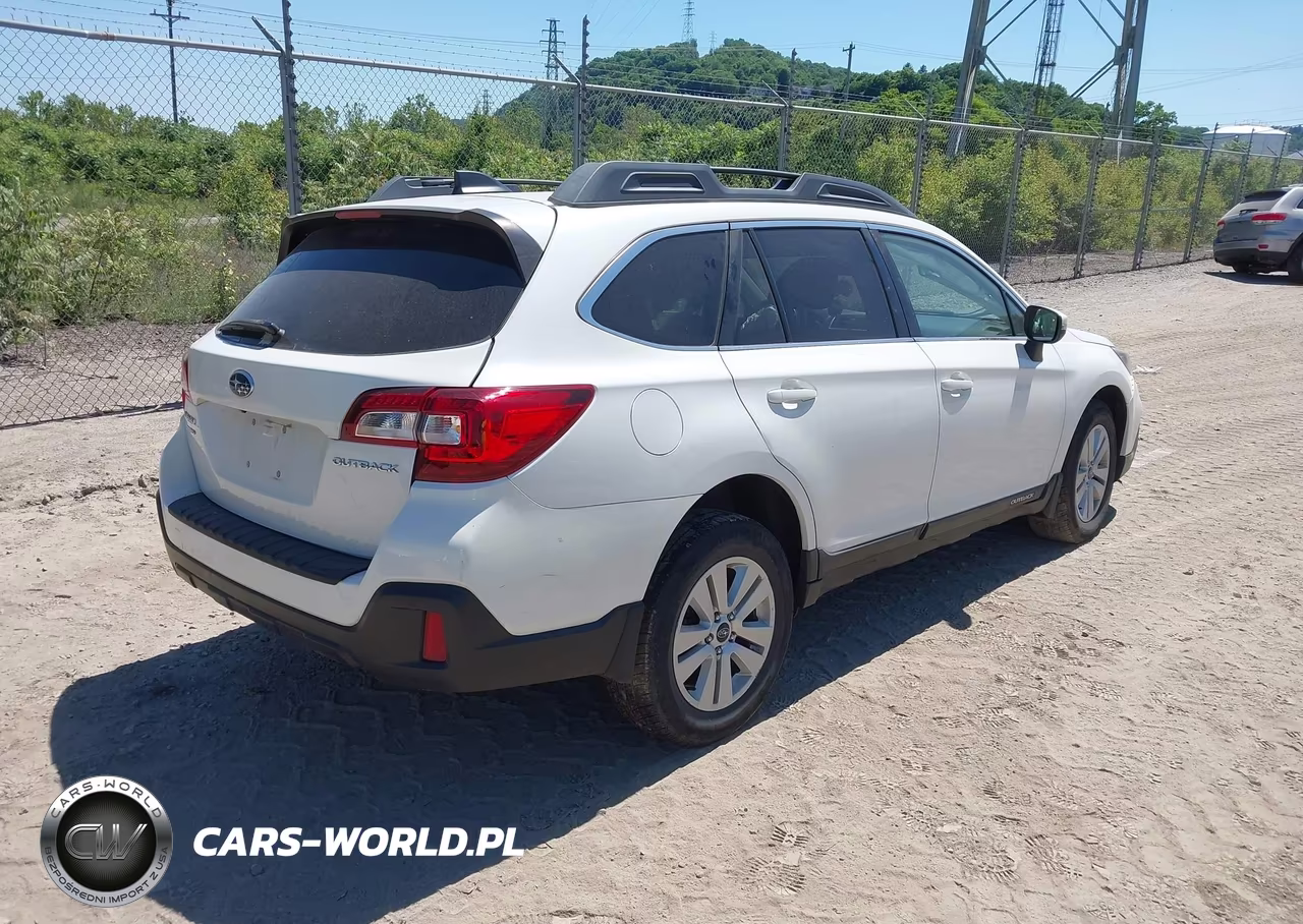 2019 Subaru Outback 2.5I Premium VIN:4S4BSAFC9K3356115 - 4