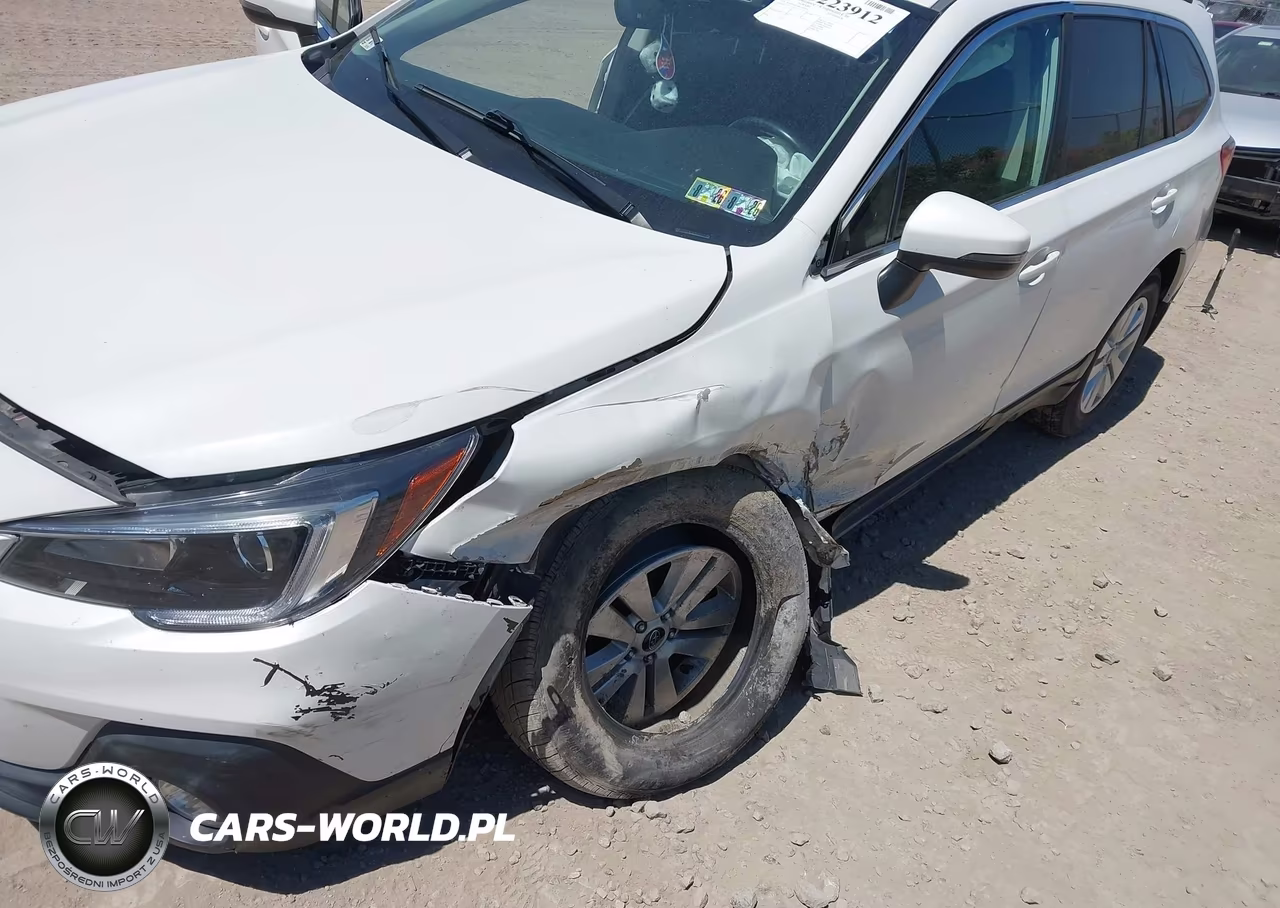 2019 Subaru Outback 2.5I Premium VIN:4S4BSAFC9K3356115 - 6
