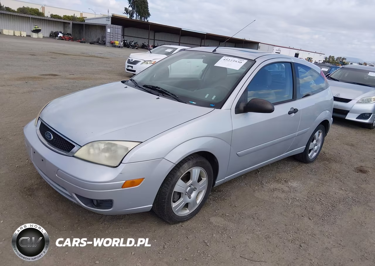 2005 Ford Focus Zx3 VIN:3FAHP31N75R125097 - 2