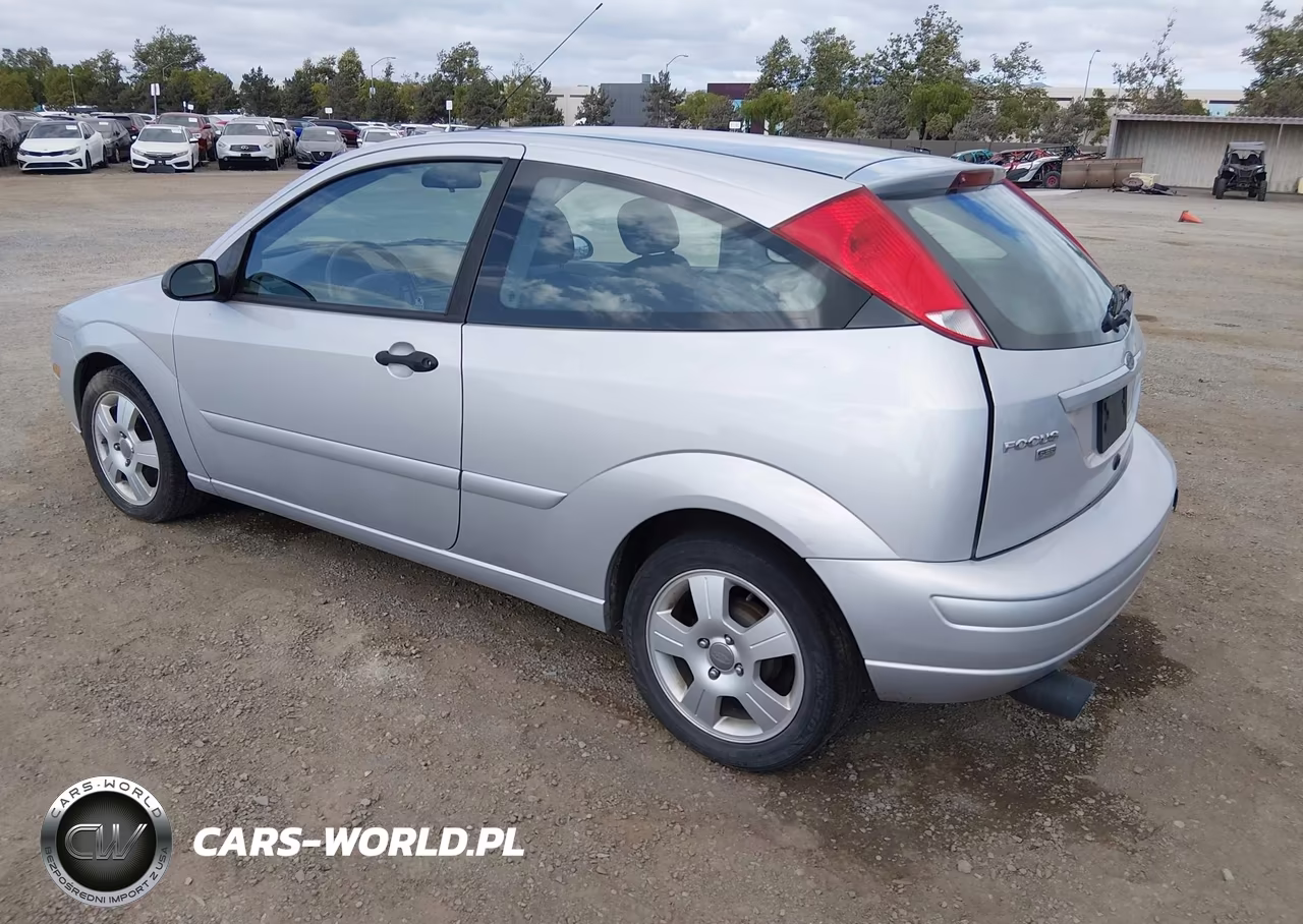 2005 Ford Focus Zx3 VIN:3FAHP31N75R125097 - 3