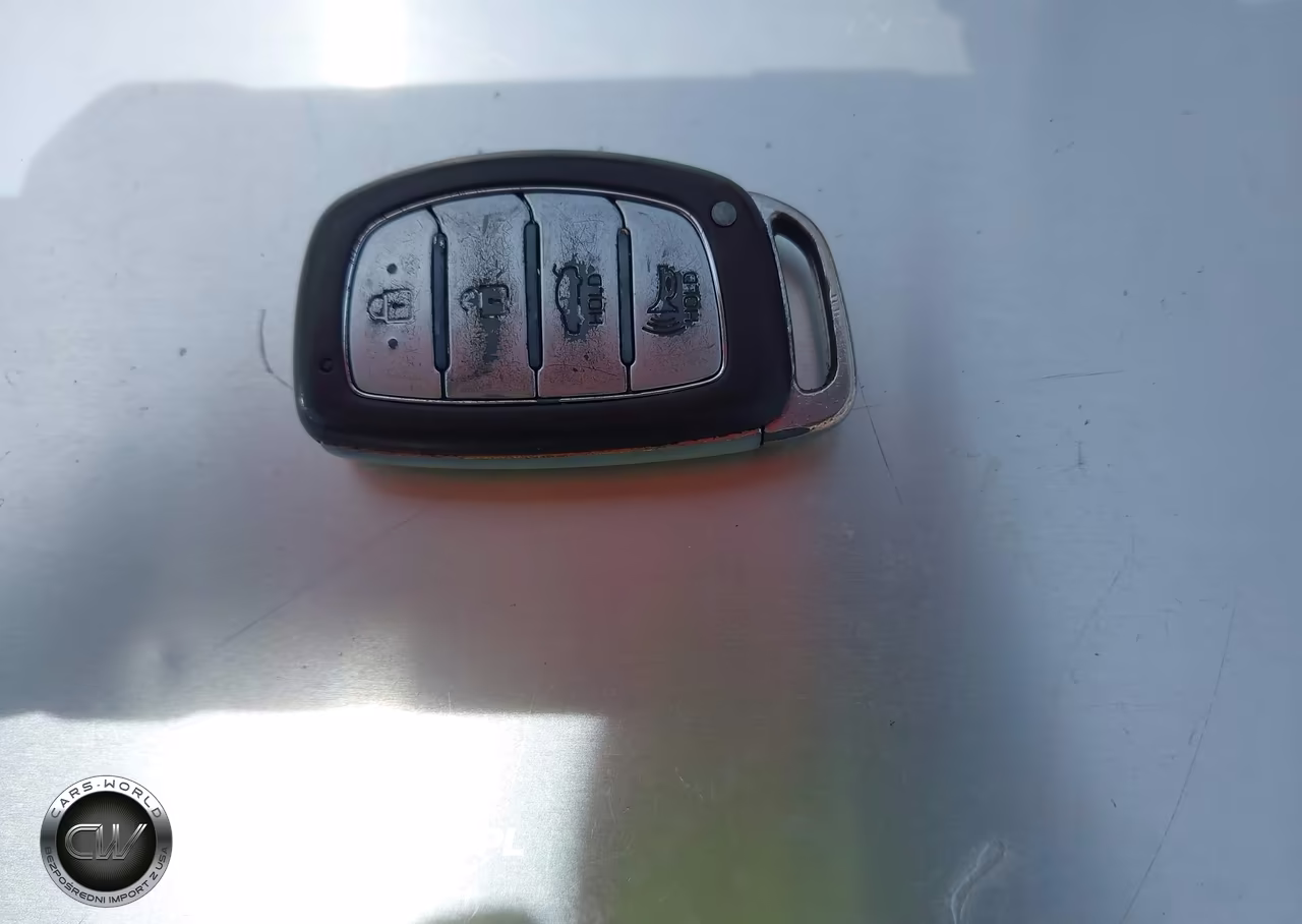 2018 Hyundai Elantra Value Edition VIN:KMHD84LFXJU451332 - 11