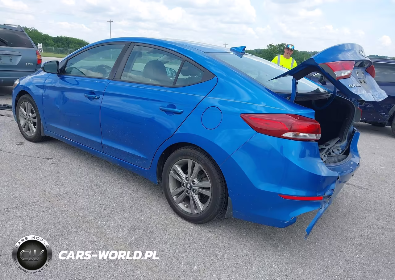 2018 Hyundai Elantra Value Edition VIN:KMHD84LFXJU451332 - 3
