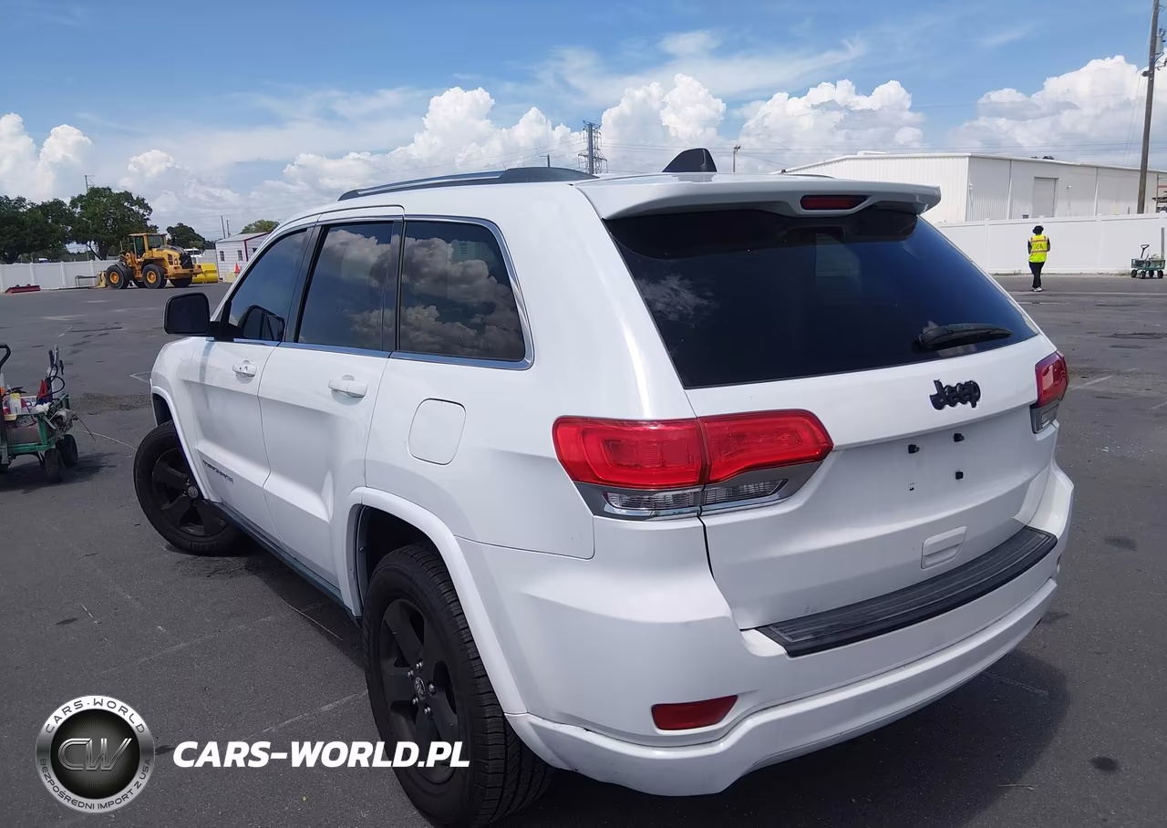 2014 Jeep Grand Cherokee Laredo VIN:1C4RJEAG2EC460814 - 3