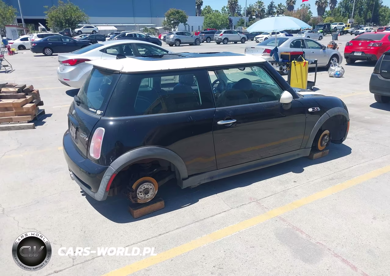 2004 Mini Cooper S VIN:WMWRE33434TD79265 - 4