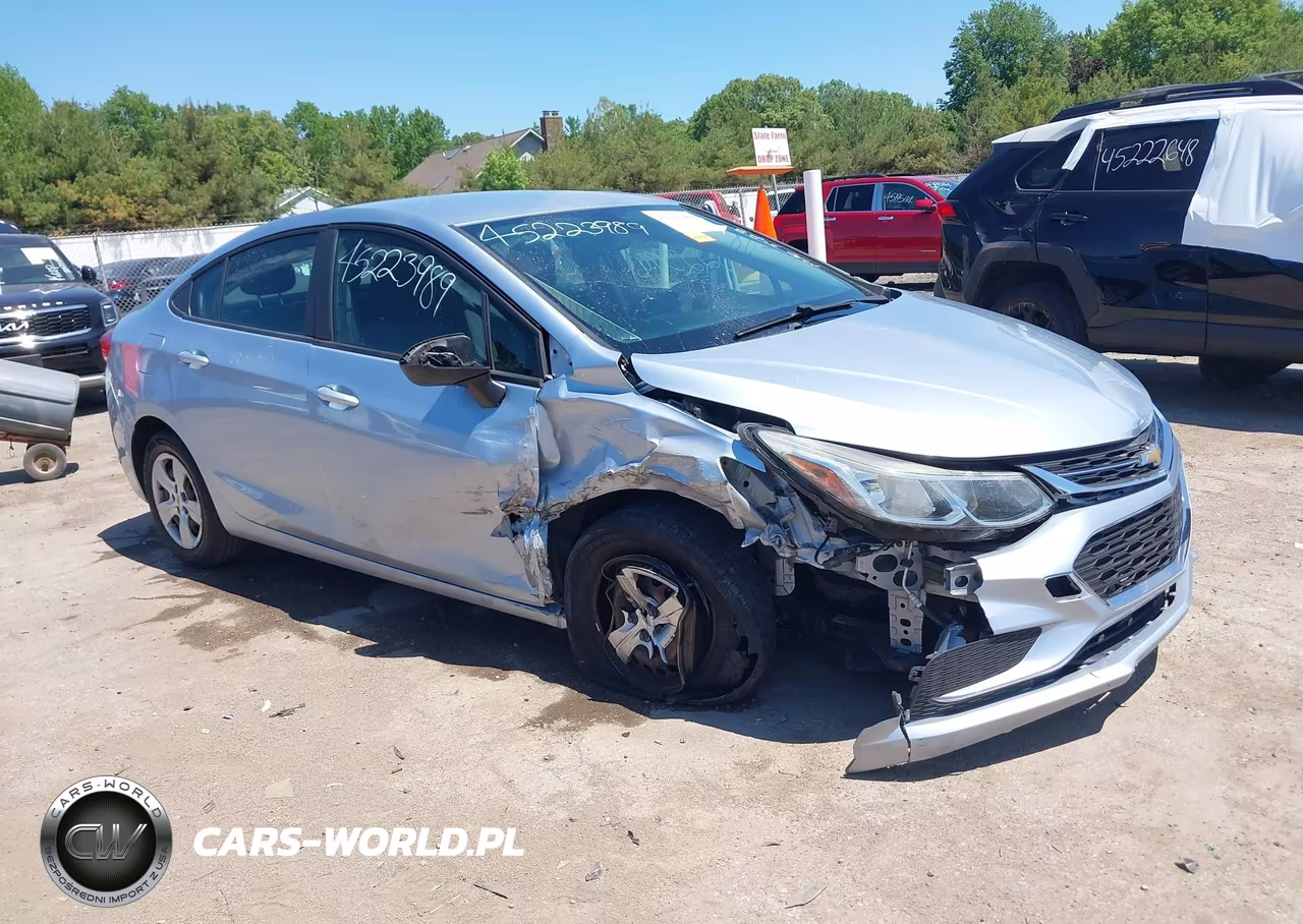 2018 Chevrolet Cruze Ls Auto – zdjęcie 1 z 20
