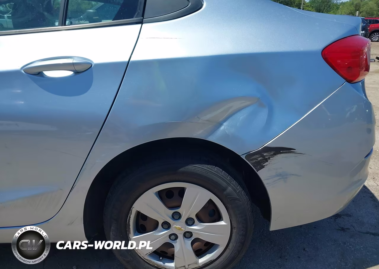 2018 Chevrolet Cruze Ls Auto VIN:1G1BC5SM3J7139263 - 18