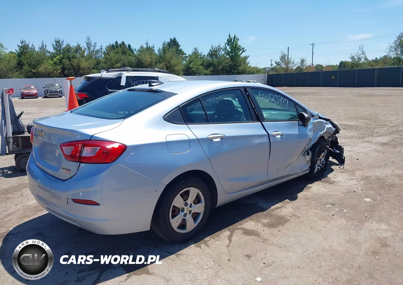 2018 Chevrolet Cruze Ls Auto VIN:1G1BC5SM3J7139263 - 4