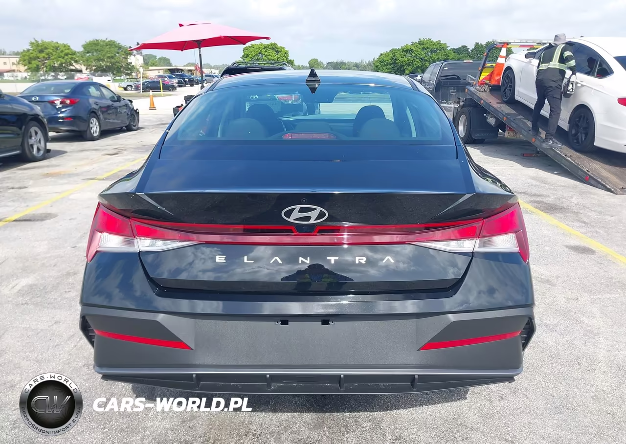 2026 Hyundai Elantra Se VIN:KMHLL4DG5TU187957 - 16