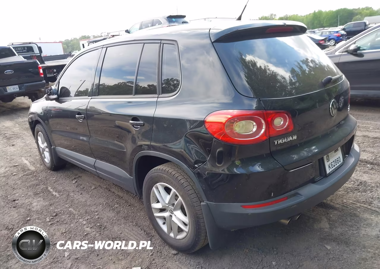 2011 Volkswagen Tiguan S VIN:WVGBV7AX1BW527636 - 3