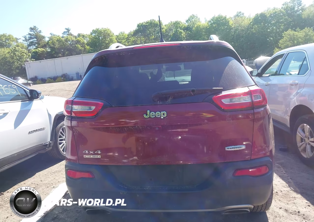 2016 Jeep Cherokee Latitude VIN:1C4PJMCBXGW111789 - 16