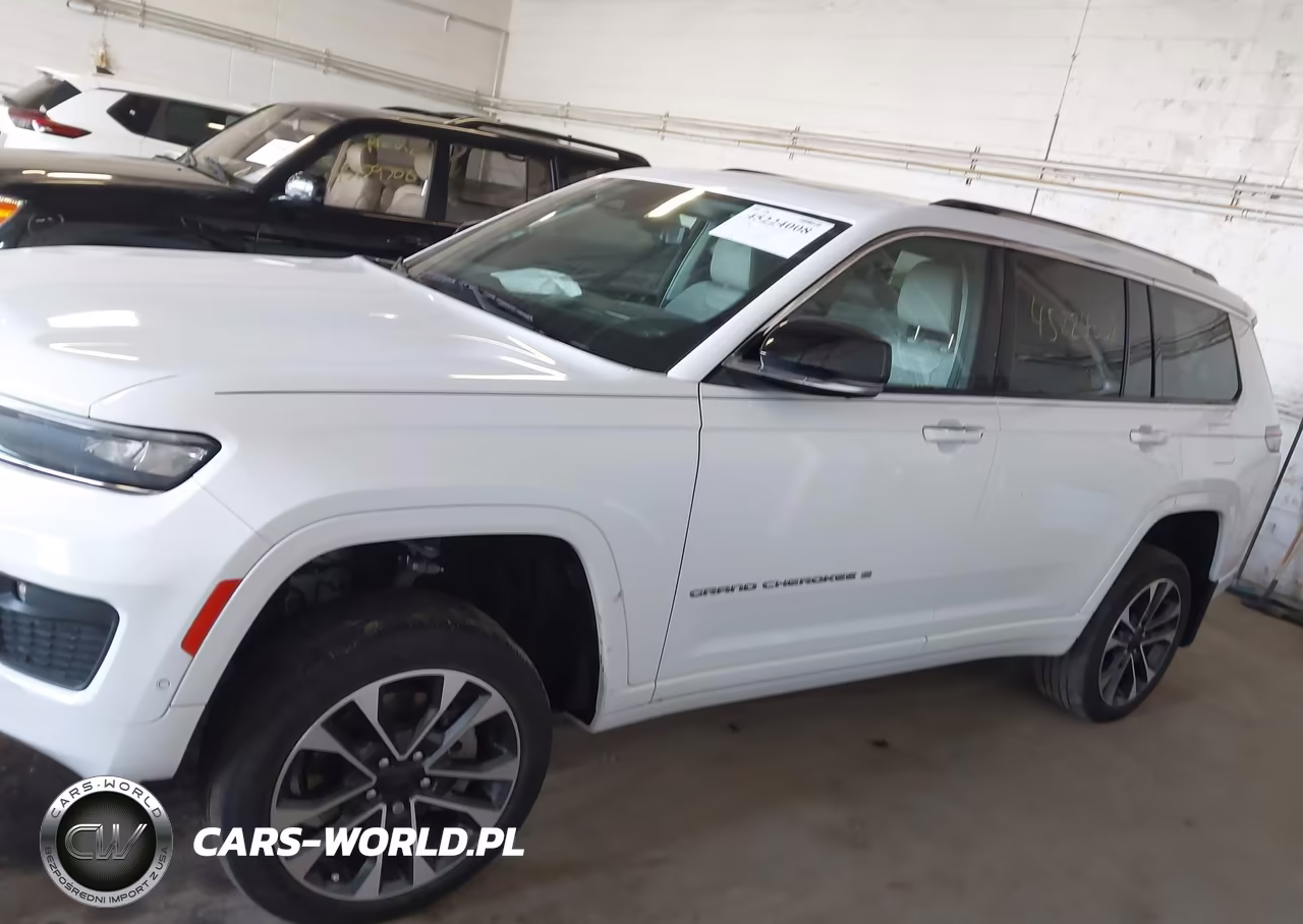 2021 Jeep Grand Cherokee L Overland 4X4 VIN:1C4RJKDG0M8112733 - 14
