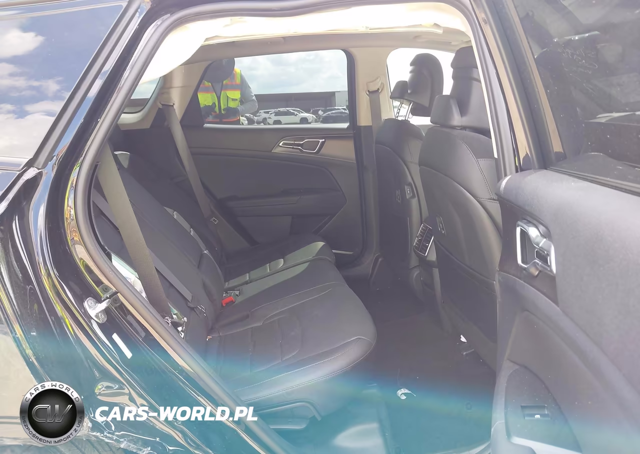 2026 Kia Sportage Sx-Prestige VIN:5XYK53DF2TG395579 - 8