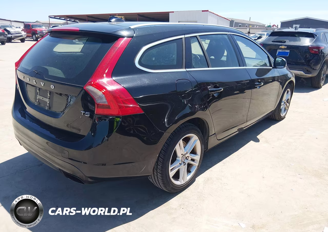 2015 Volvo V60 T5 Premier VIN:YV140MEB6F1207654 - 4