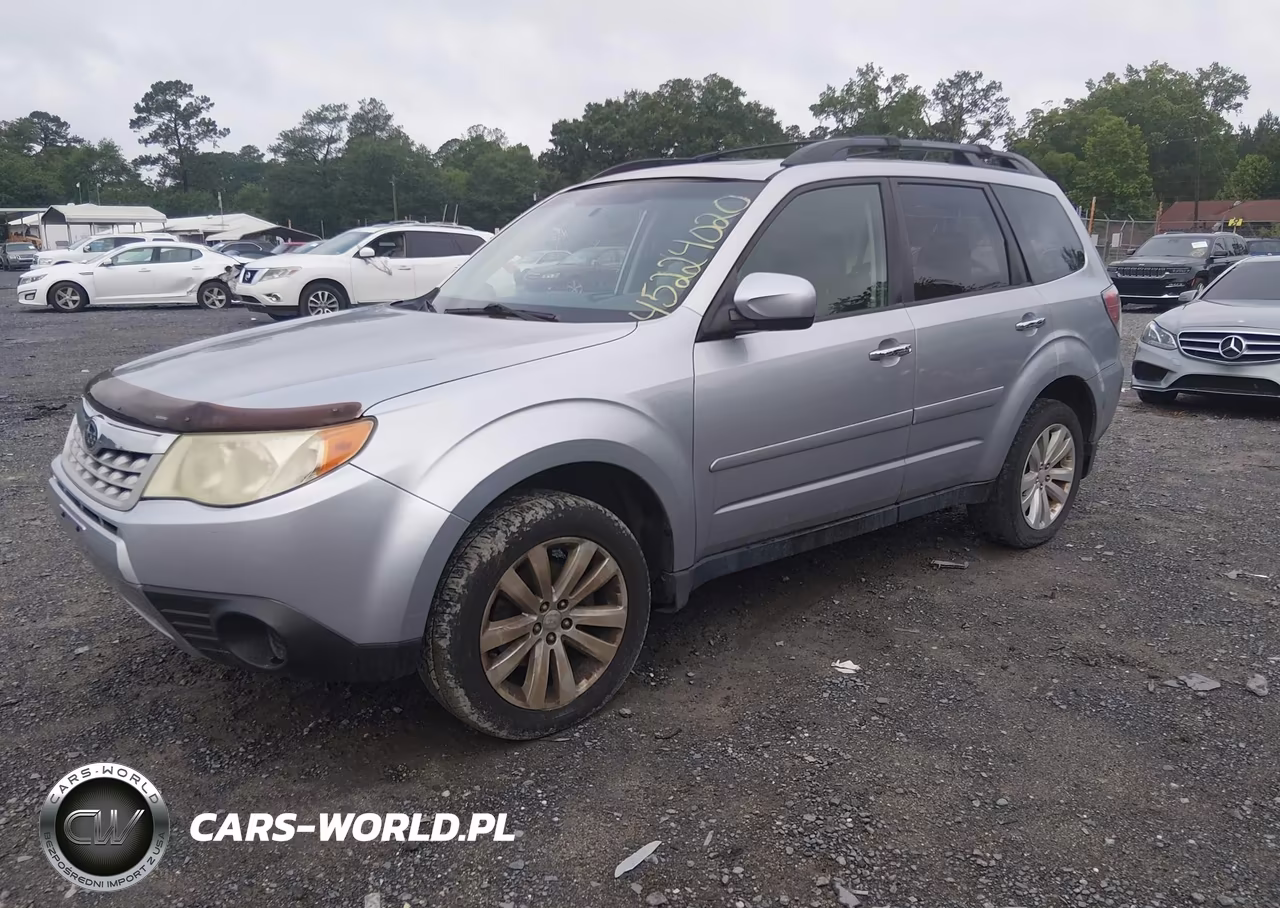2013 Subaru Forester 2.5X Premium VIN:JF2SHADC8DH432193 - 2