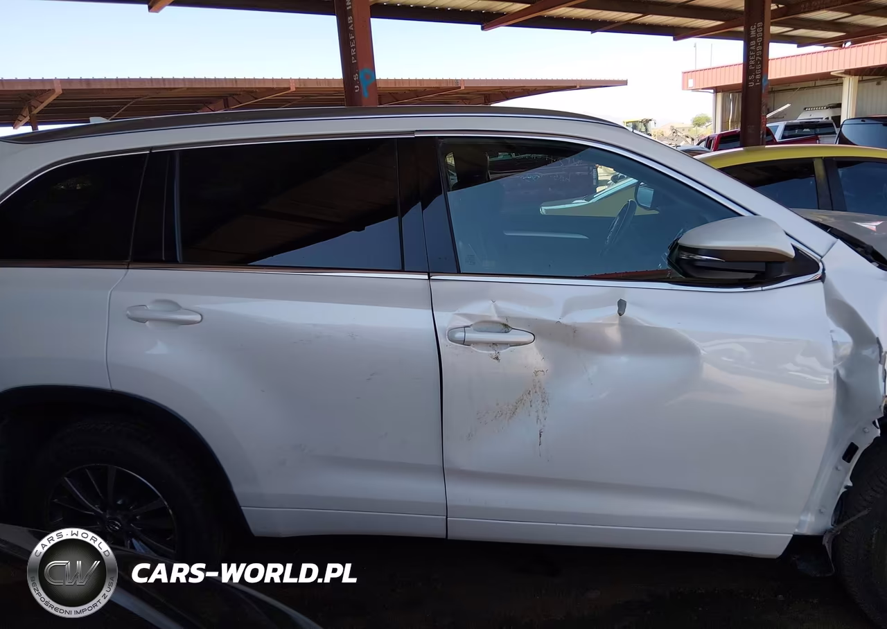 2017 Toyota Highlander Xle VIN:5TDKZRFH4HS525992 - 13