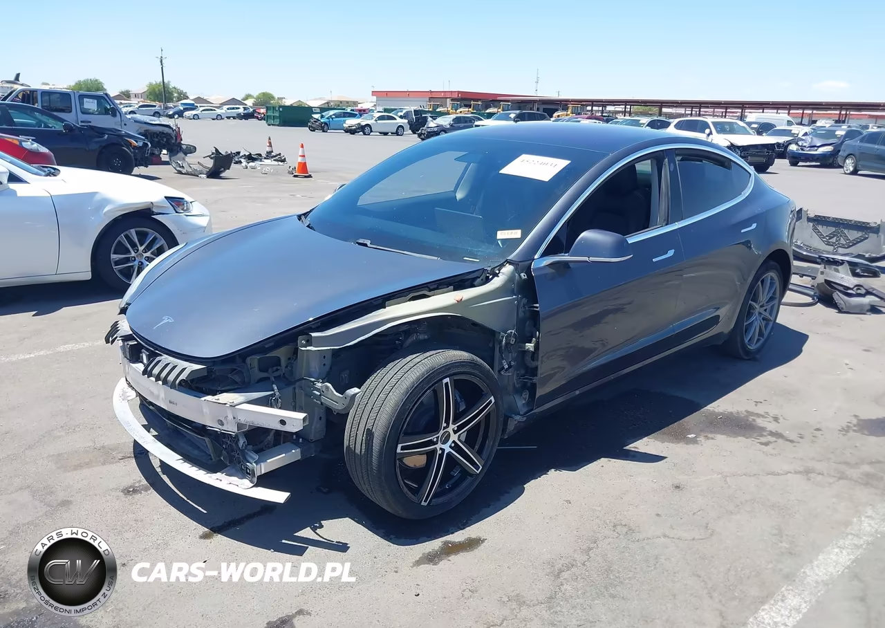 2018 Tesla Model 3 Long Range-Mid Range VIN:5YJ3E1EA1JF004549 - 2