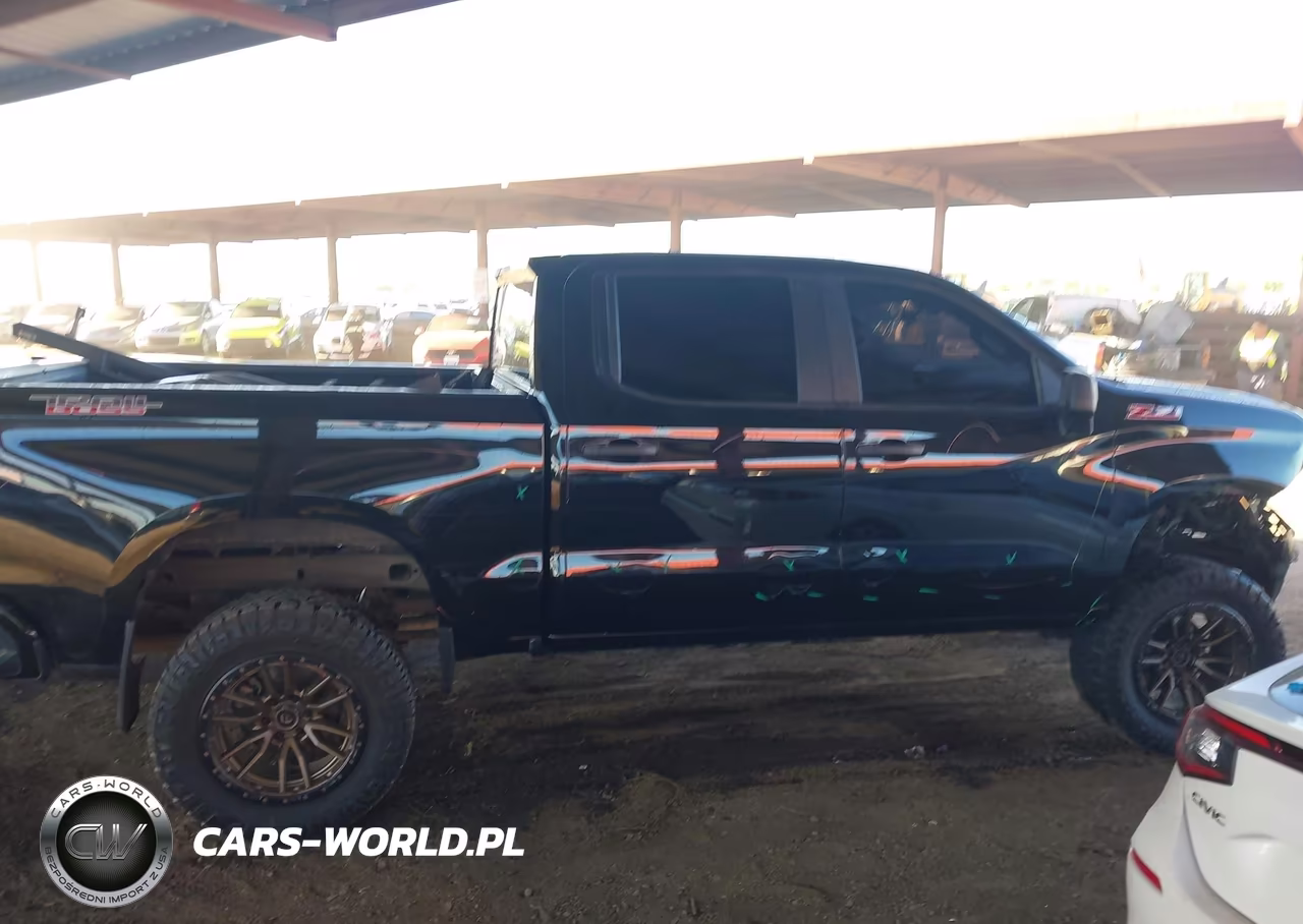 2019 Chevrolet Silverado 1500 Custom Trail Boss VIN:1GCPYCEF4KZ342815 - 14